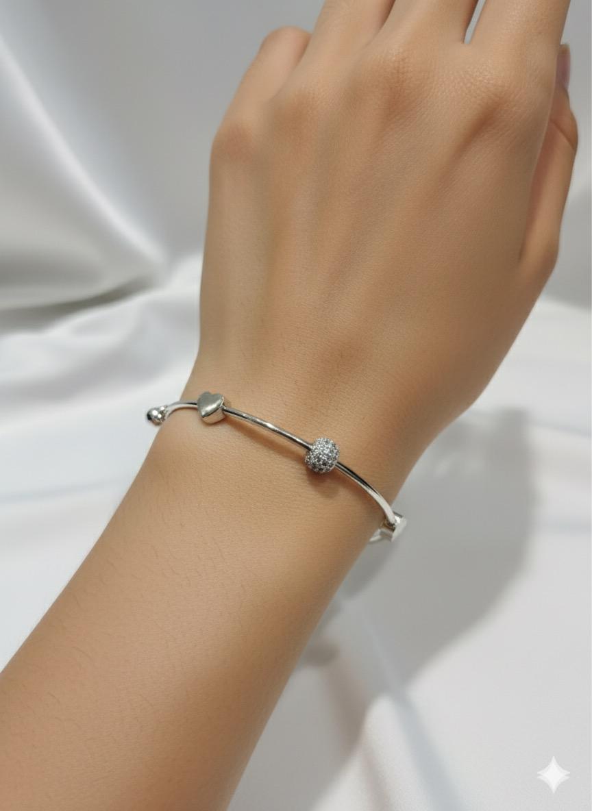Silver Heart Bangle