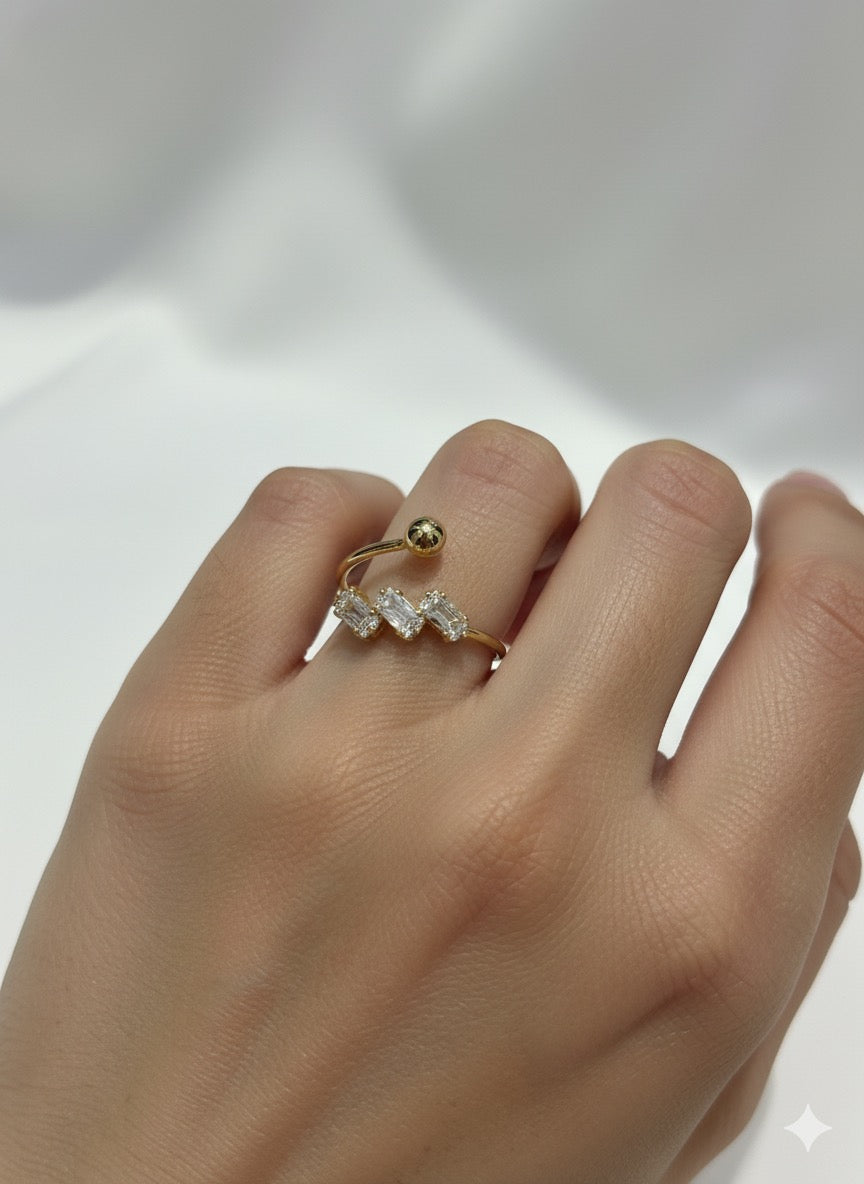 Cutesy 3-Band Golden Ring
